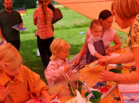 Kinder malen 2.jpg