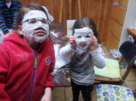 Puste-Nila und Lucie.jpg